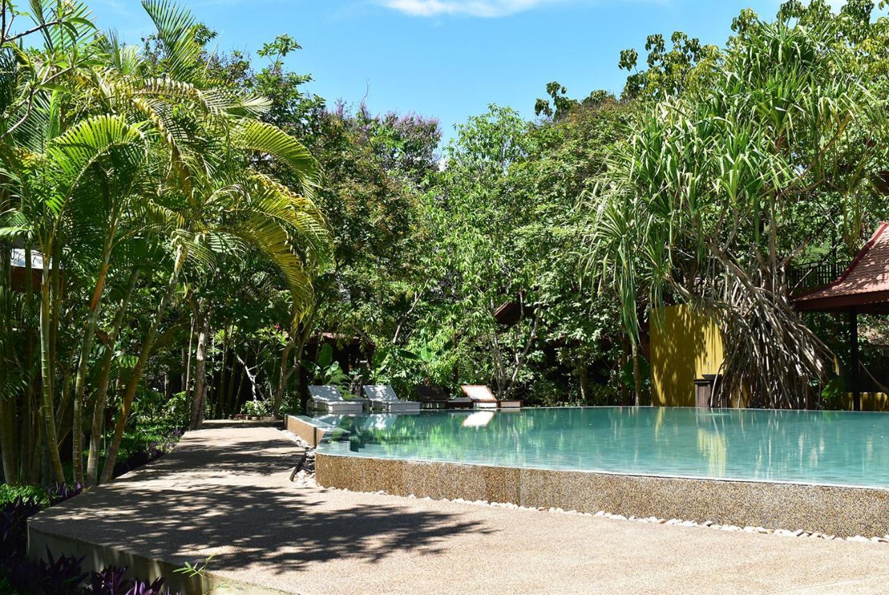 Palm Village Resort & Spa Siem Reap Exterior photo