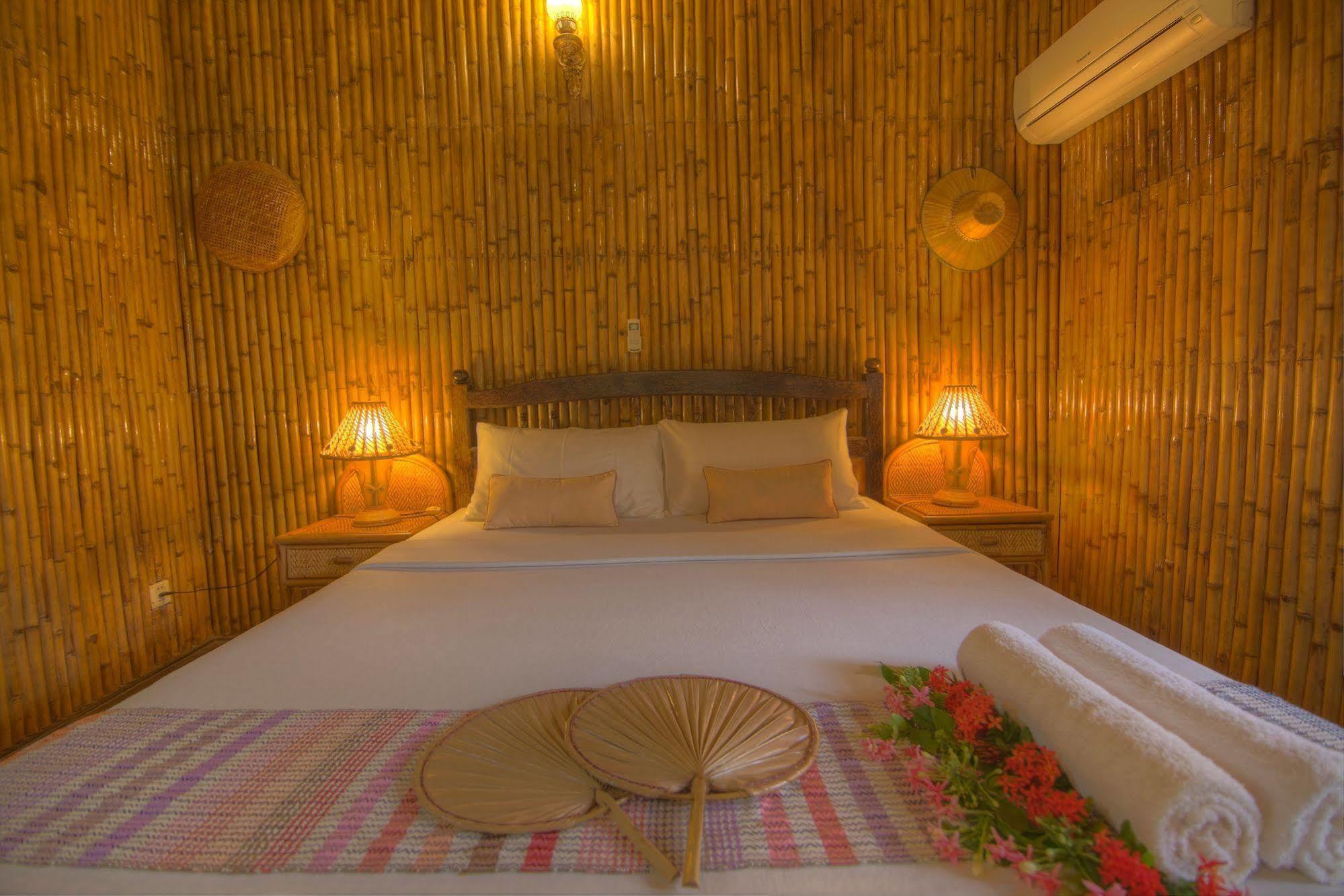 Palm Village Resort & Spa Siem Reap Exterior photo