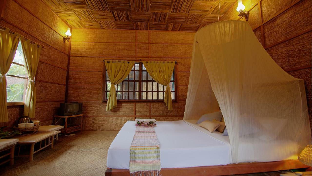 Palm Village Resort & Spa Siem Reap Exterior photo